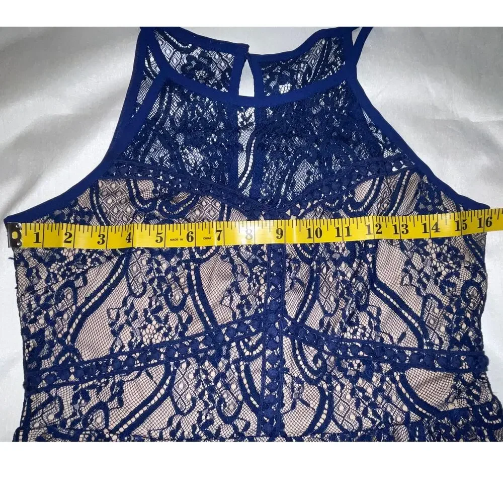 Francesca's Lace Dress - Women's Size M -‎ Gorgeous & Fun! - Picture 8 of 11